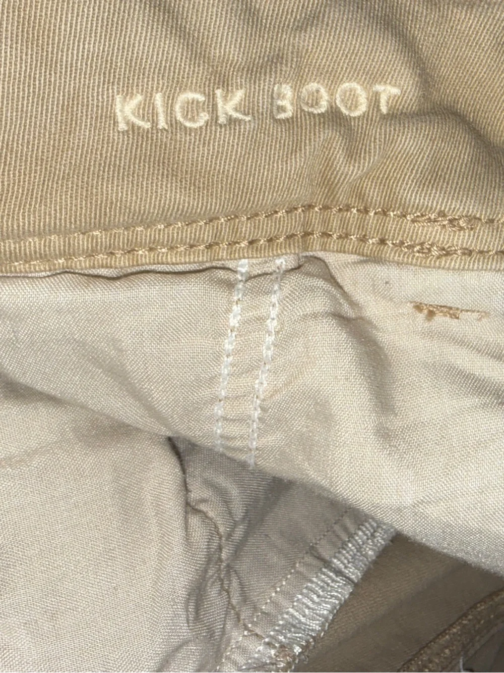 AE Women’s Stretch Kick Bootcut Pants in Khaki Size 10 Short